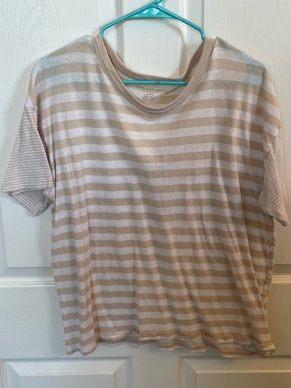 American eagle tshirt